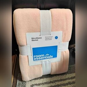 NEW fleece blanket size twin XL